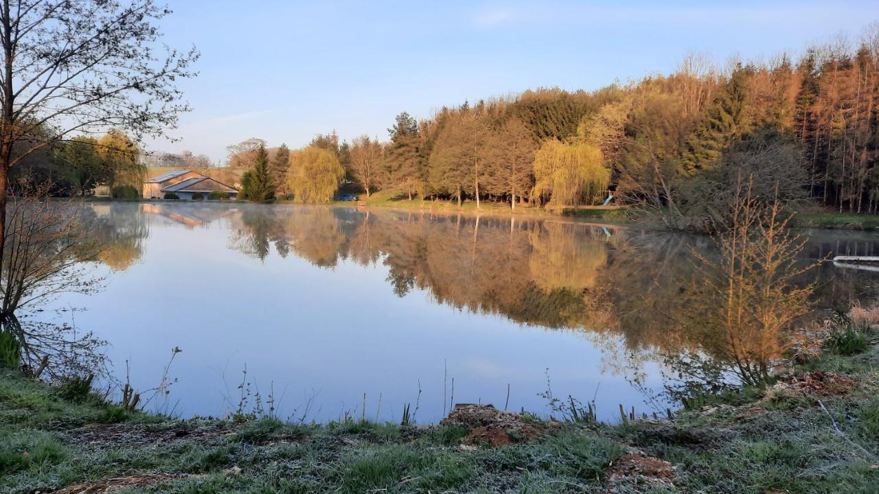 Les Etangs Du Moulin D'Harcy 호텔 Lonny 외부 사진